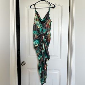 Prettylittlething dress